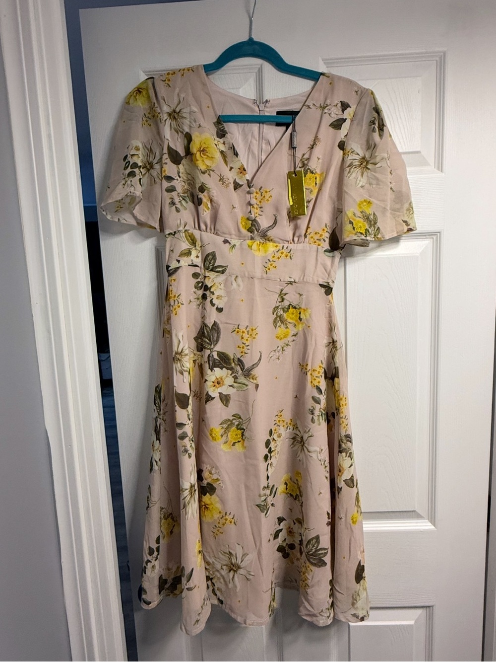 NWT Alexia Admor Dusty Pink Midi Dress with Yellow Floral Print